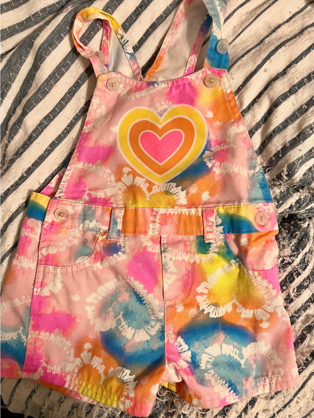 4T kidgets Kids Tie-Dye Heart Shortalls - Pink Multi